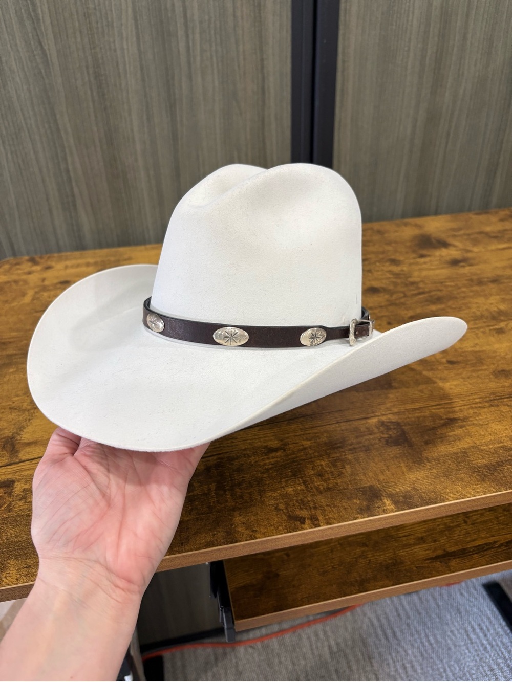 Stetson 20X White Gus Cowboy Hat with Brown Leather Band
